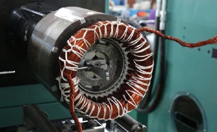 定子绕线机如何助力电动汽车、暖通空调与可再生能源电机发展？
